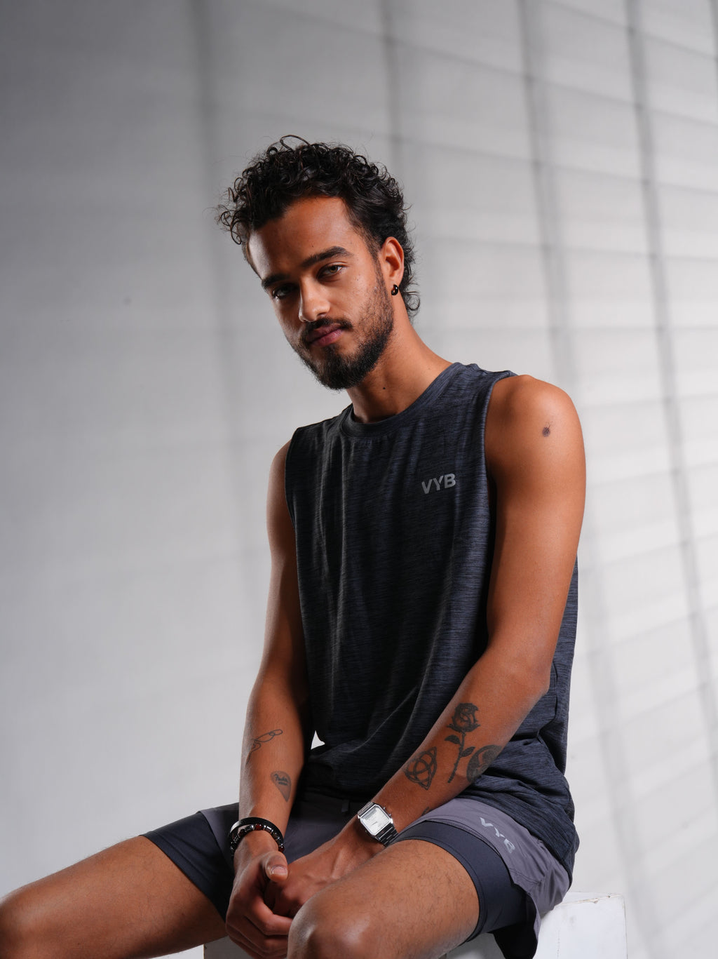 dark gray dark green